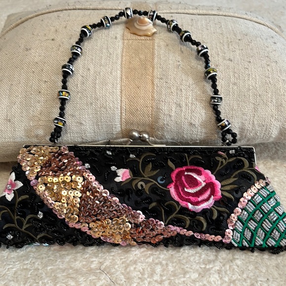 Aldo Beautiful Rose Beaded SequinEd Clutch - 4 x 10 - Picture 3 of 8